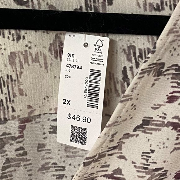 New Reitmans Floral Top 2X - Picture 7 of 7